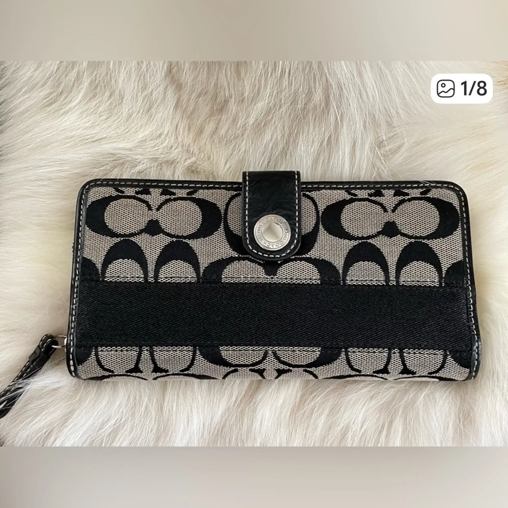 Coach Signature “C” Canvas Leather Trim Credit Card Bifold Long Wallet